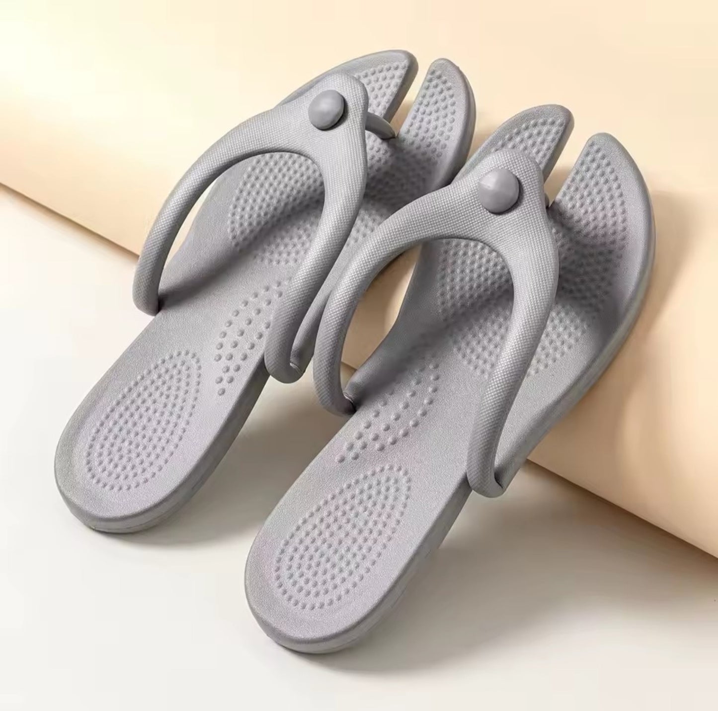Rio Chao Feather Flip-Flops™